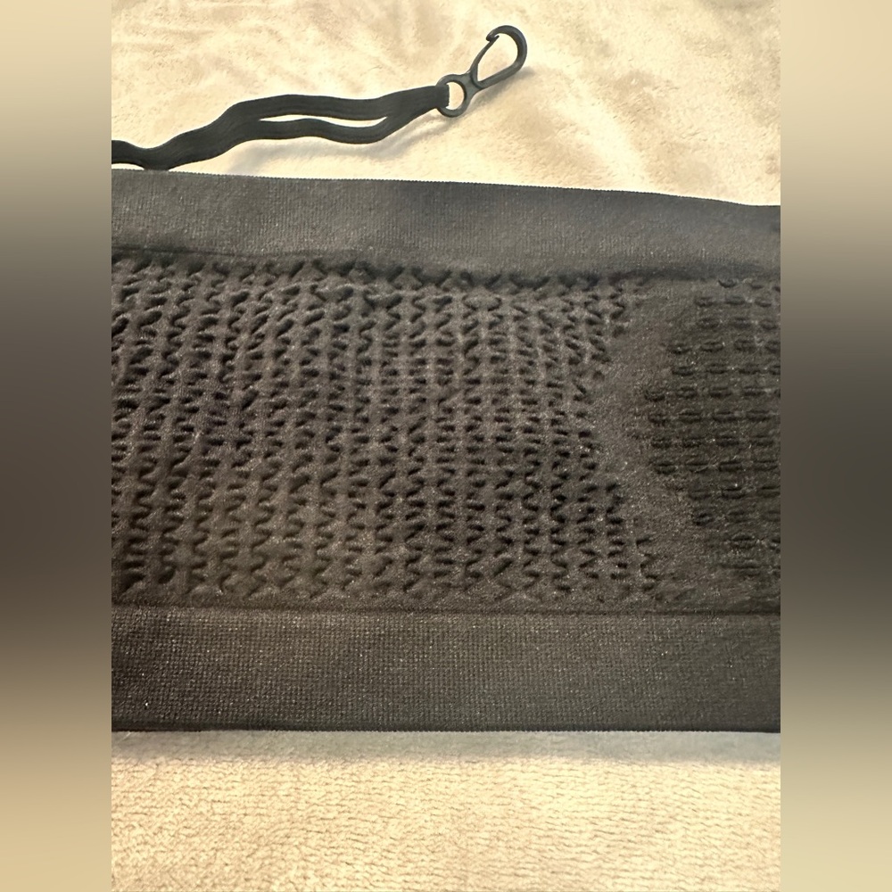Running Belt, Concealed Waist Bag, Knit Breathable fabric, Fanny‎ pack - Picture 3 of 9